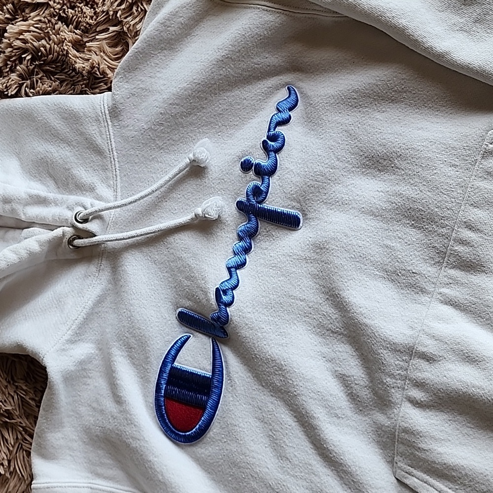 VINTAGE Champion Hoodie - Size M